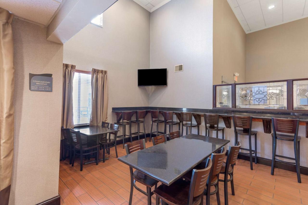 Best Western Plus Russellville Hotel & Suites Dış mekan fotoğraf