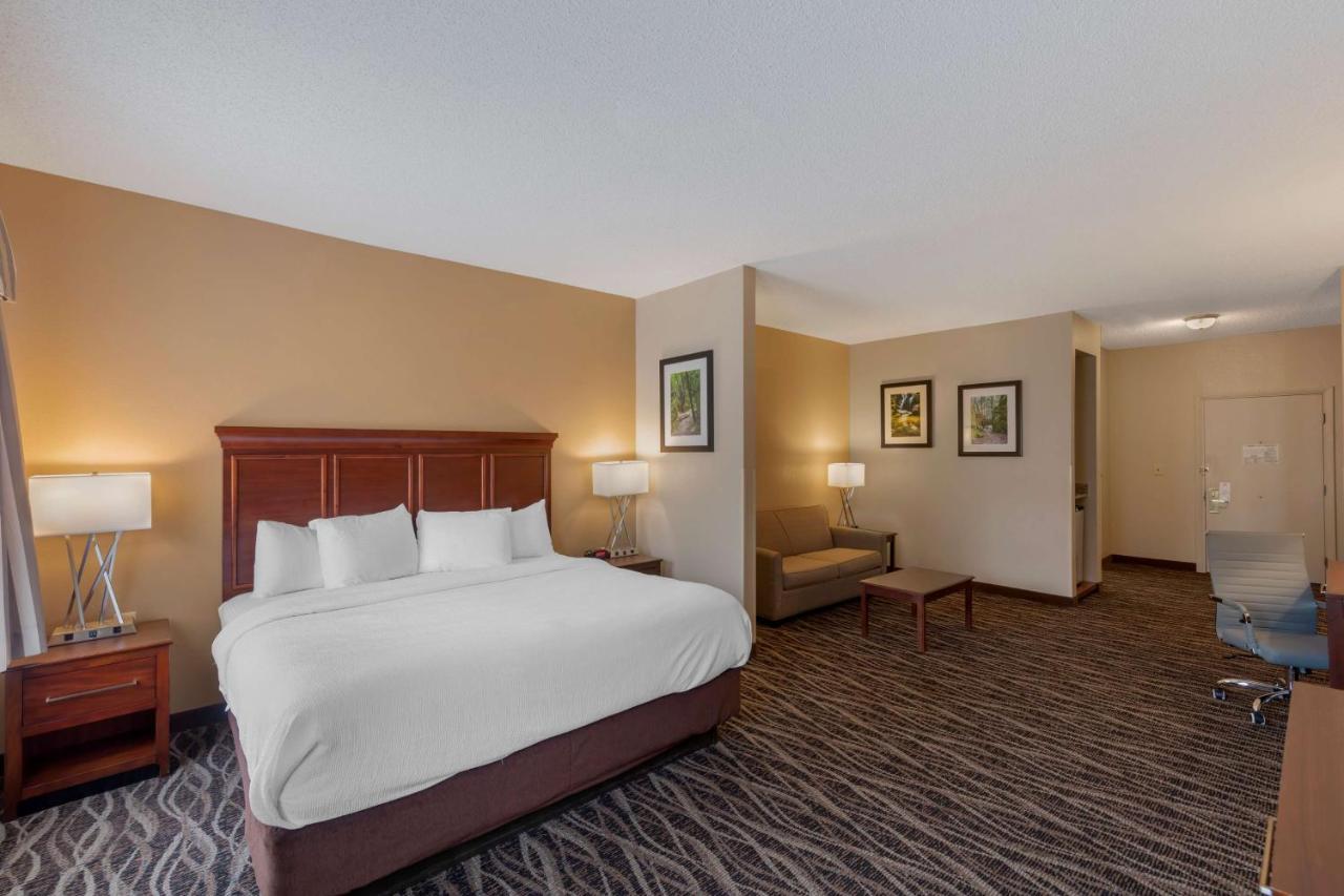 Best Western Plus Russellville Hotel & Suites Dış mekan fotoğraf