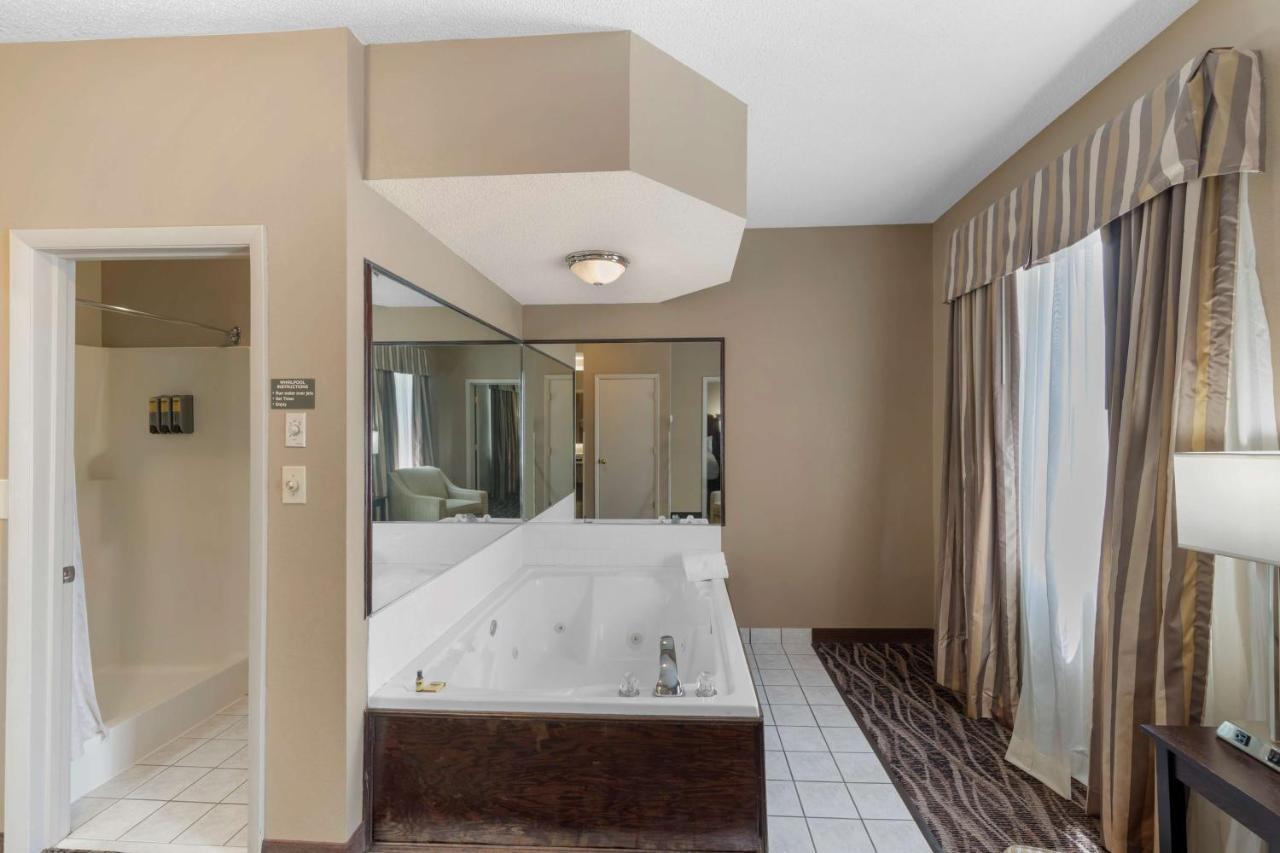 Best Western Plus Russellville Hotel & Suites Dış mekan fotoğraf
