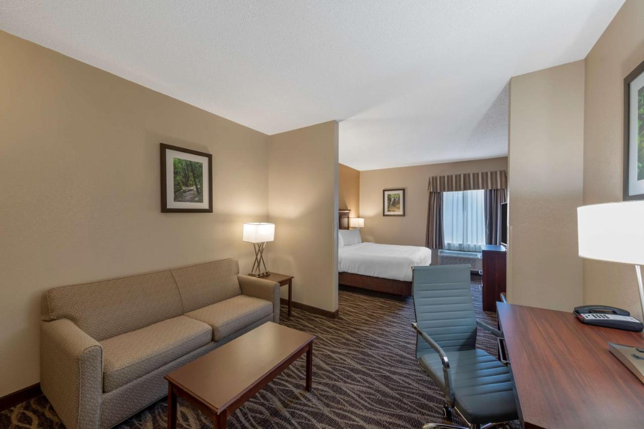 Best Western Plus Russellville Hotel & Suites Dış mekan fotoğraf