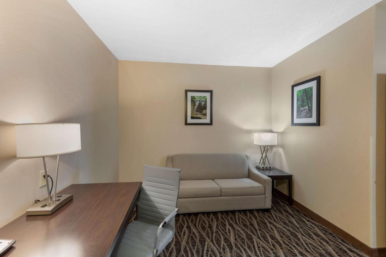 Best Western Plus Russellville Hotel & Suites Dış mekan fotoğraf