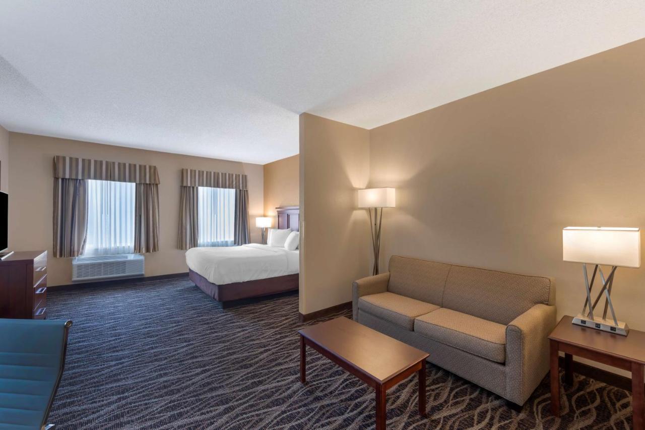 Best Western Plus Russellville Hotel & Suites Dış mekan fotoğraf