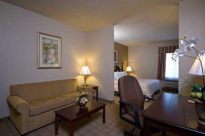 Best Western Plus Russellville Hotel & Suites Oda fotoğraf
